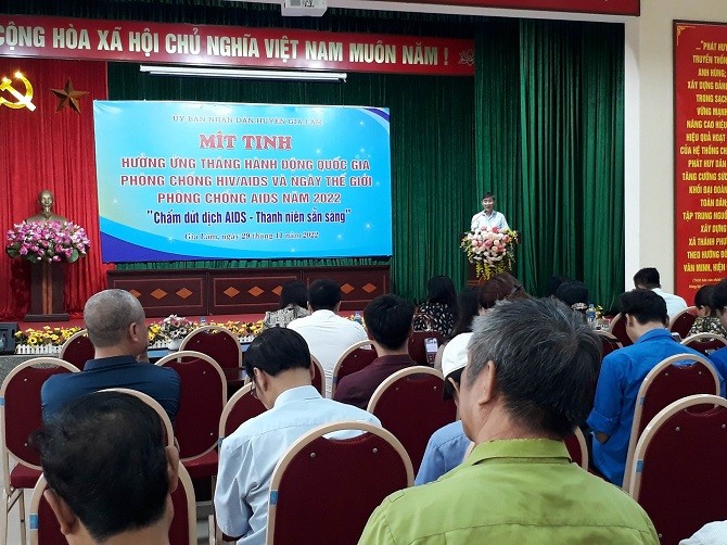 Mít tinh hưởng ứng tháng hành động quốc gia phòng chống HIV/AIDS và ngày thế giới phòng chống AIDS năm 2022.