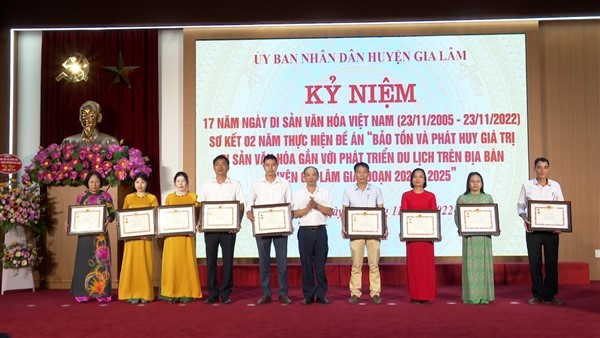 Huyện Gia Lâm: Khen thưởng các tập thể, cá nhân có thành tích trong bảo tồn di sản