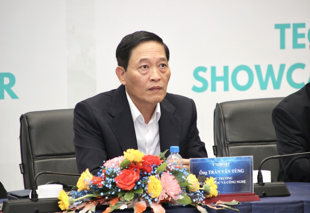 Ông Trần Văn Tùng - Thứ trưởng Bộ KH và CN