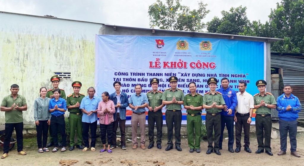 Đến ngày 27 12 2022 gia đình anh Cao Nghiện sẽ có căn nhà khang trang để đón Tết Nguyên đán Quý Mão 2022 (Ảnh H.Quảng)