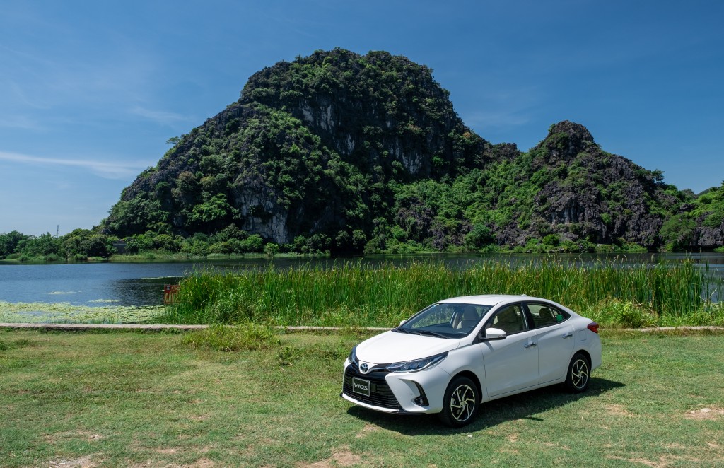 “Vui giáng sinh, ưu đãi đỉnh cùng Toyota Vios” dành cho khách hàng mua xe tháng 12/2022