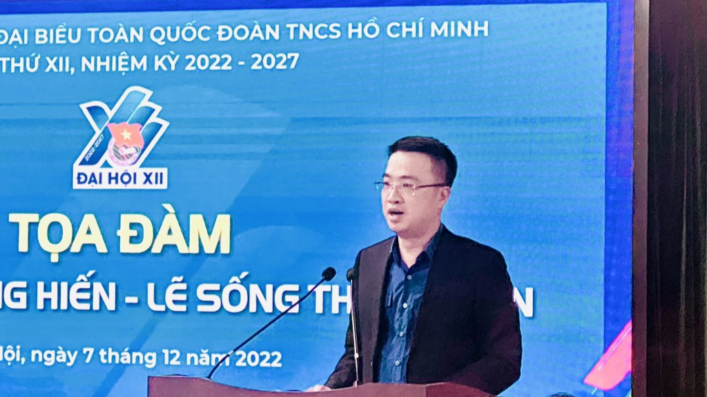 Bí thư Trung ương Đoàn Nguyễn Tường Lâm phát biểu tại tọa đàm