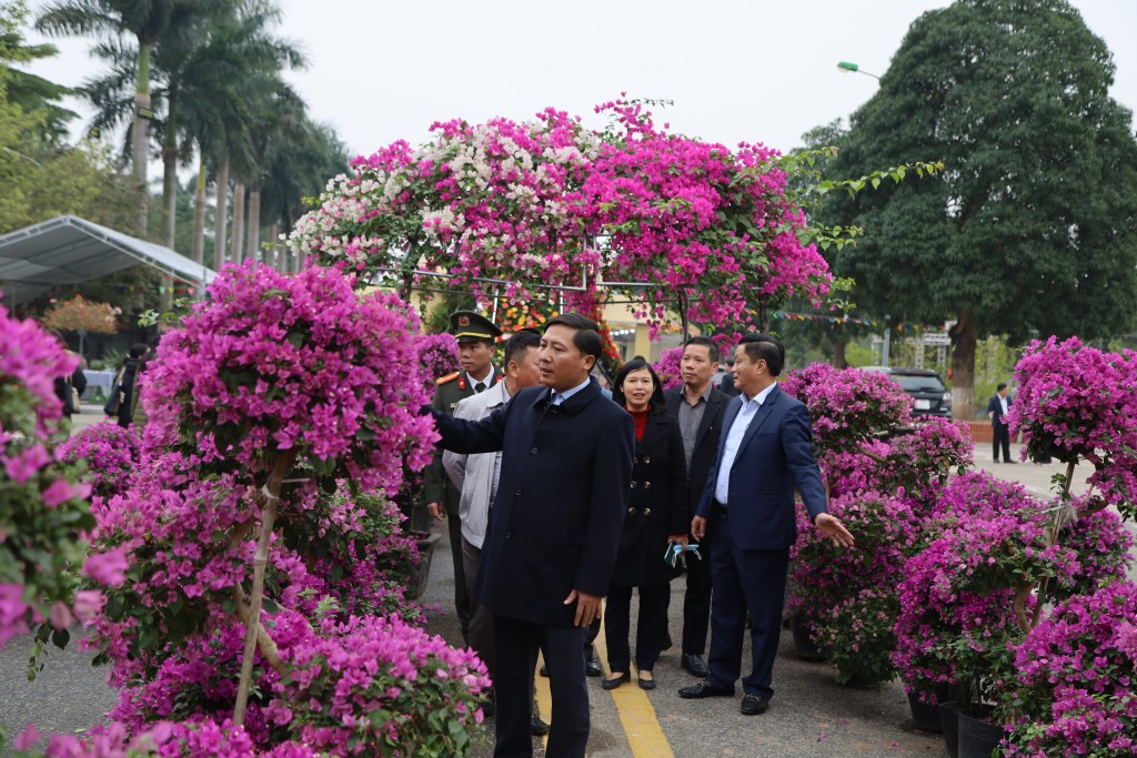 Huyện Mê Linh kỳ vọng hàng vạn khách thập phương tham dự lễ hội hoa