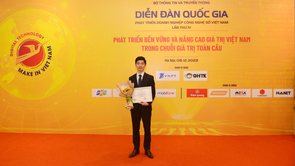 VNPT Technology nhận giải thưởng Make in Vietnam 2022