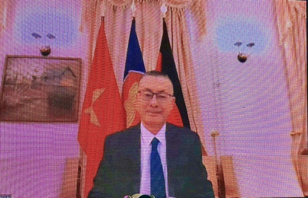 Ông Vũ Quang Minh, Đại sứ đặc mệnh toàn quyền nước CHXHCN Việt Nam tại CHLB Đức phát biểu chào mừng hội nghị