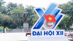 Hà Nội rực rỡ cờ đỏ, pano chào mừng Đại hội đại biểu toàn quốc Đoàn TNCS Hồ Chí Minh