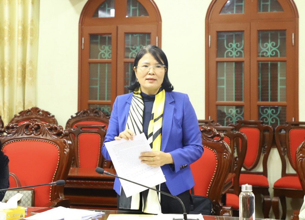 Đồng chí Nguyễn Thị Kim Dung- Phó Chủ tịch Ủy ban MTTQ Việt Nam thành phố Hà Nội phát biểu kết luận hội nghị