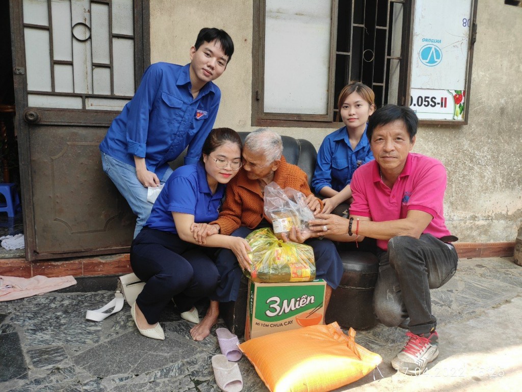  Năng nổ, nhiệt huyết là những cảm giác Tuyết Lê mang đến cho mọi người