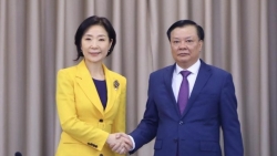 Bí thư Thành ủy Hà Nội Đinh Tiến Dũng tiếp Đại sứ Hàn Quốc tại Việt Nam