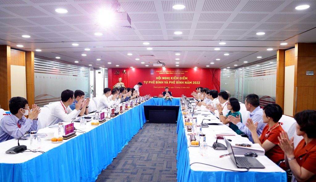 Toàn cảnh Hội nghị kiểm điểm, tự phê bình và phê bình năm 2022 của Đảng ủy Tổng Công ty Khí Việt Nam