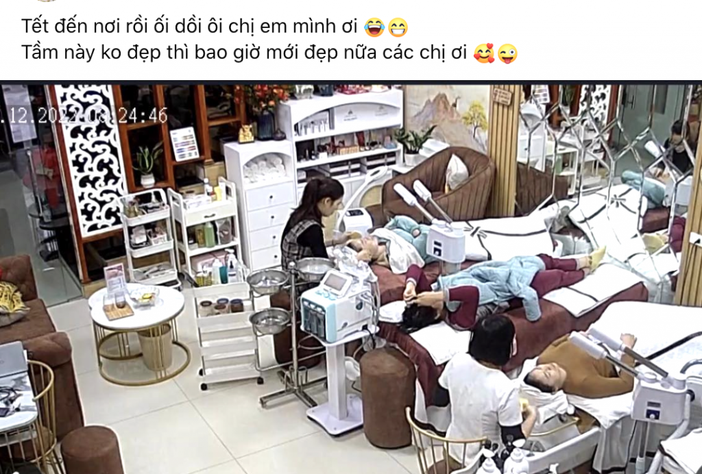 Các chị em làm đẹp để đón Tết