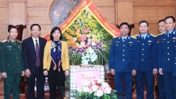 Lãnh đạo TP Hà Nội thăm, tặng quà Sư đoàn Phòng không 361 và các gia đình chính sách