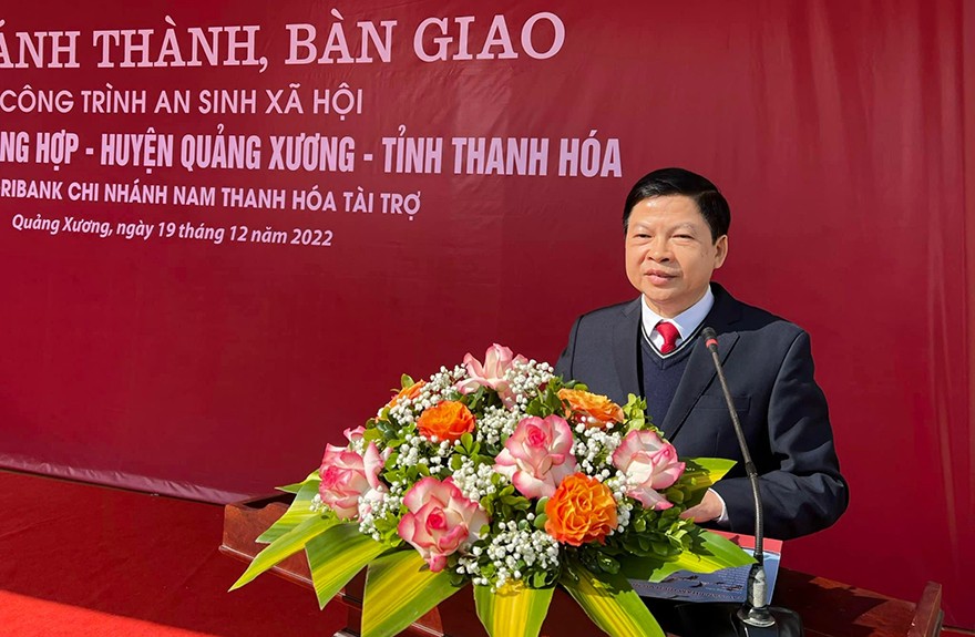 Đồng chí Trần Văn Thành - Bí thư Đảng ủy, Giám đốc Agribank Chi nhánh Nam Thanh Hóa phát biểu tại buổi lễ.