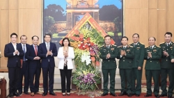 Lãnh đạo TP Hà Nội thăm, chúc mừng Bộ Tư lệnh Thủ đô