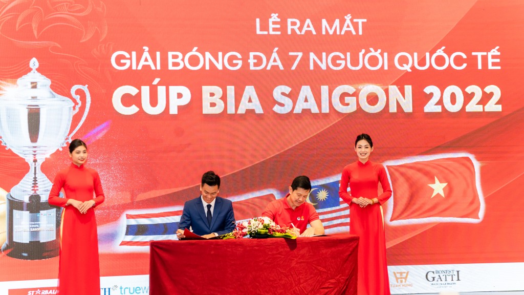 Lần đầu ra mắt Giải bóng đá 7 người quốc tế Cúp Bia Saigon 2022