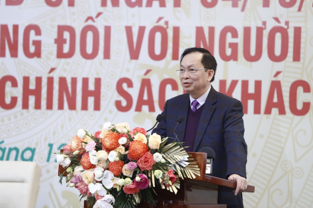 Ông Đào Minh Tú, Phó Thống đốc NHNN, Ủy viên HĐQT NHCSXH trình bày tham luận tại hội nghị. Ảnh VGP/Quang Thương