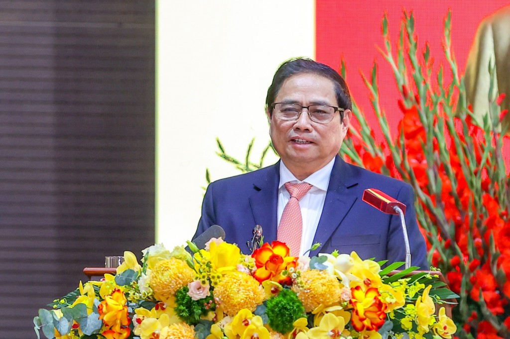 Thay mặt lãnh đạo Đảng, Nhà nước, Thủ tướng Phạm Minh Chính ghi nhận, đánh giá cao và biểu dương những nỗ lực, cố gắng, trách nhiệm của tập thể lãnh đạo, cán bộ, công chức, viên chức, người lao động và kết quả đạt được của toàn ngành nội vụ trong năm 2022 - Ảnh: VGP/Nhật Bắc
