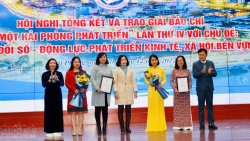 Trao 19 giải Báo chí “Vì một Hải Phòng phát triển” lần thứ IV