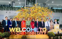 Du lịch TP Hồ Chí Minh đón đoàn khách đầu tiên năm 2023