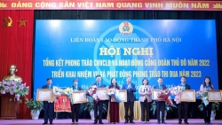 Giữ vững vai trò là tổ chức chính trị - xã hội quy tụ đoàn viên, công nhân, viên chức lao động