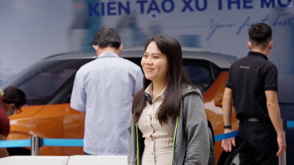 Mức giá hợp lý đã thuyết phục chị Phạm Nữ Hiền Vân (TP HCM) lựa chọn VF 5 Plus là mẫu xe đầu tiên của mình