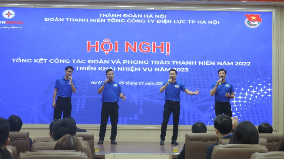 Tiết mục văn nghệ của đoàn viên, thanh niên tại hội nghị 