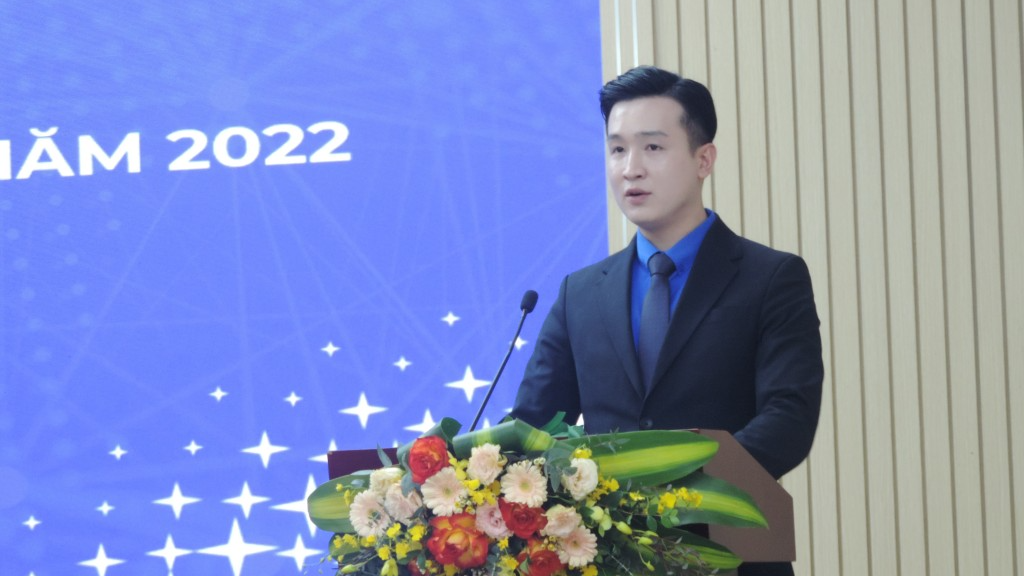Phó Bí thư Thành đoàn Hà Nội Đào Đức Việt phát biểu tại hội nghị 