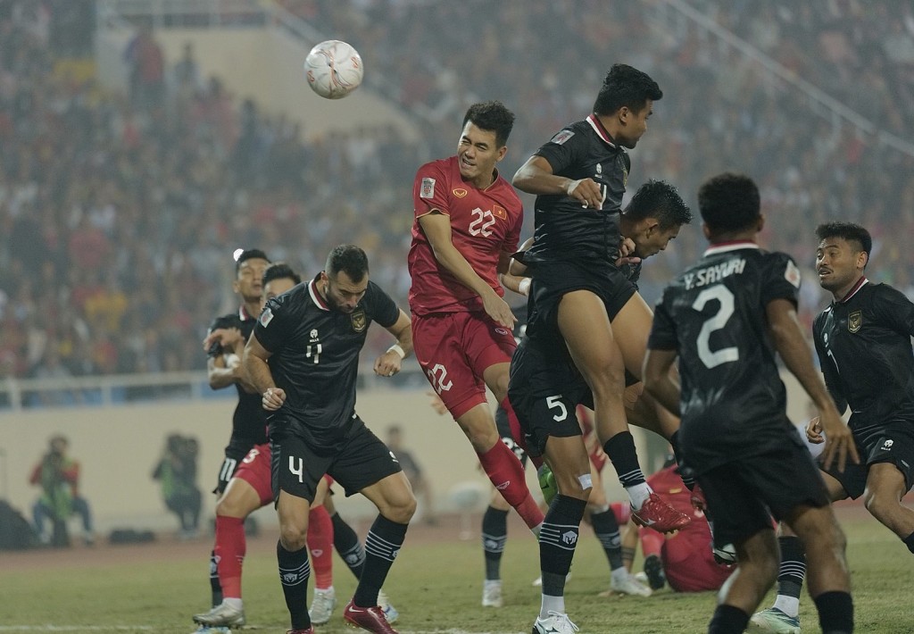 Việt Nam - Indonesia 2-0: Lạnh lùng "vượt ải"