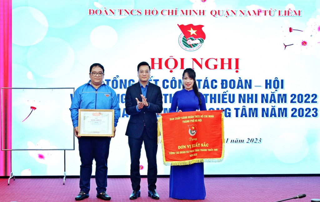 Đồng chí Trần Quang HưngHưng, Phóó Bí thư Thànhh đoànn Hàà Nộii 