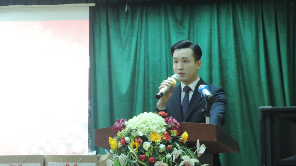 Phó Bí thư Thành đoàn Hà Nội Đào Đức Việt phát biểu tại chương trình 