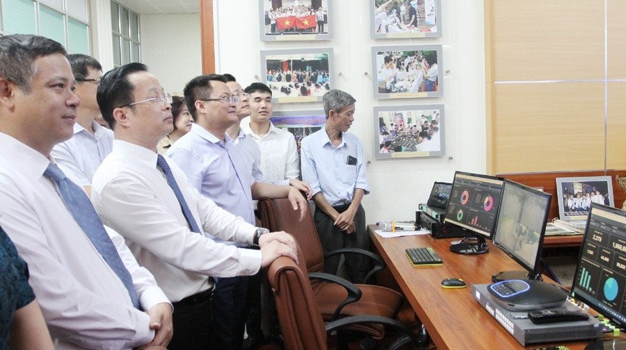 Hà Nội ra mắt Trung tâm điều hành giáo dục