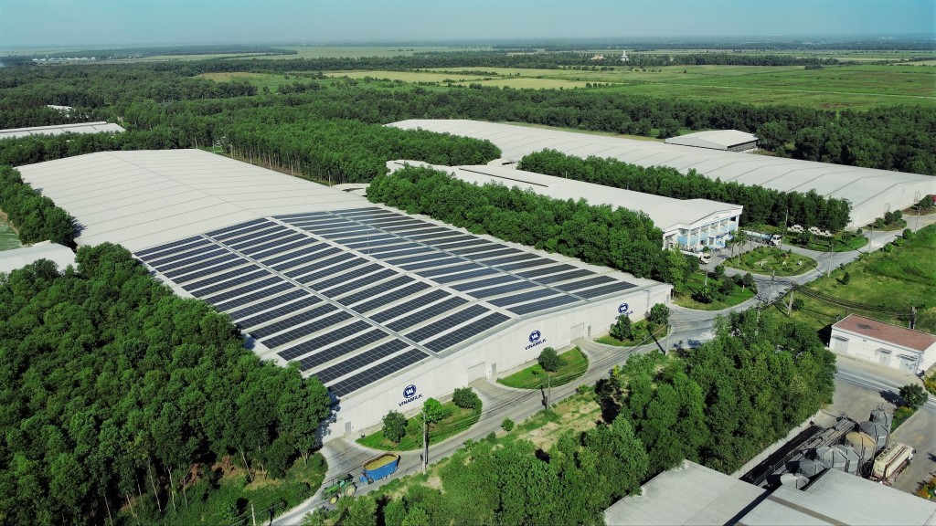 Các trang trại Vinamilk Green Farm đều sử dụng năng lượng mặt trời, góp phần làm giảm thiểu ảnh hưởng biến đổi khí hậu