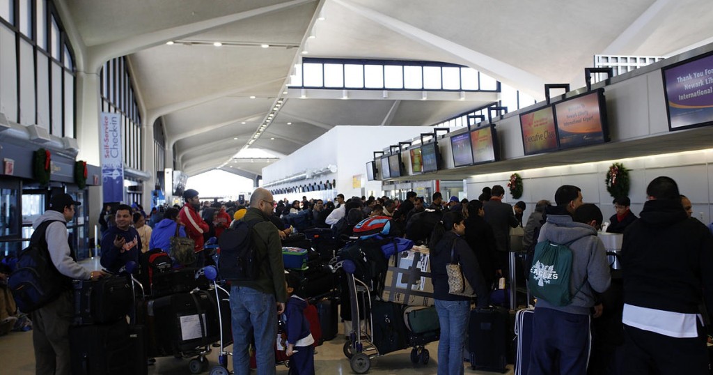 Newark Liberty là một trong những sân bay tệ nhất thế giới vì tình trạng chậm chuyến. Ảnh CBS New York