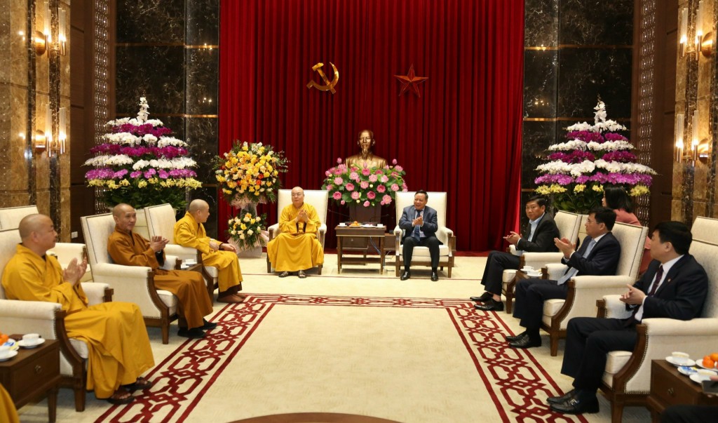 Đoàn đại biểu Trung ương giáo hội Phật giáo Việt Nam chúc Tết Đảng bộ TP Hà Nội