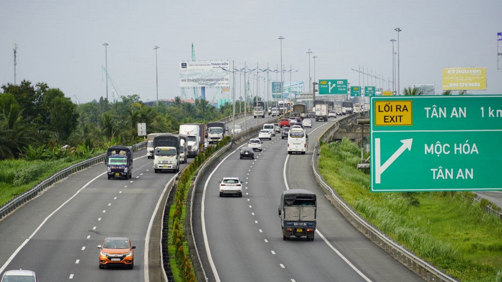 Long An vững tin trên đường hội nhập