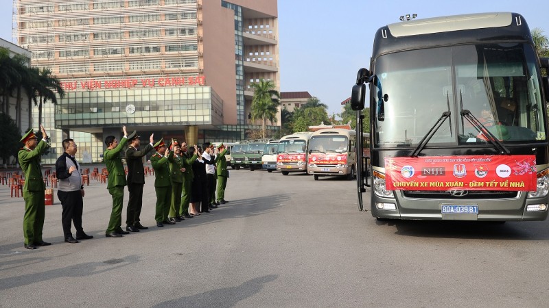 Tuyến đường tổ chức “Chuyến xe về quê ăn Tết” gồm: Tuyến Hà Nội - Hoà Bình - Sơn La - Điện Biên; tuyến Hà Nội - Thanh Hoá - Nghệ An - Hà Tĩnh - Quảng Bình; tuyến đường Hà Nội - Tuyên Quang - Hà Giang