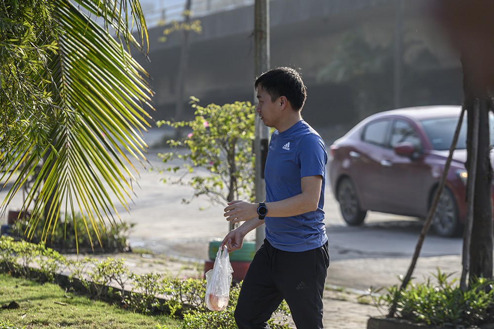 Quảng Ninh: Cá chép vàng chết hàng loạt tại hồ điều hòa Hạ Long