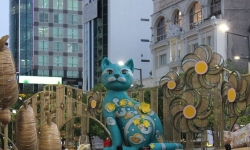 Linh vật mèo Tết Quý Mão 2023 trình làng người dân TP Hồ Chí Minh