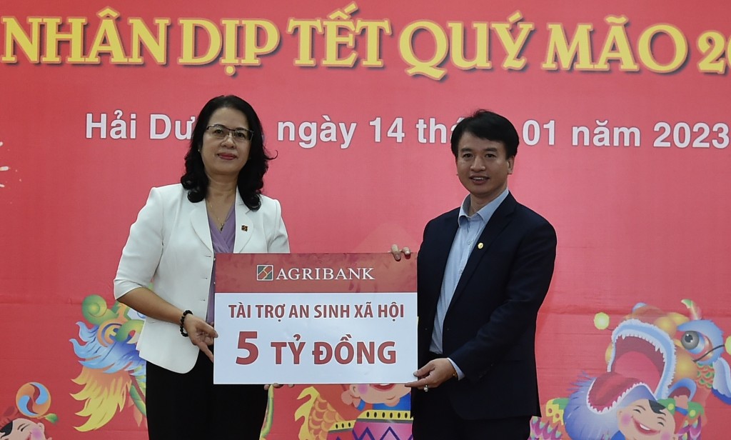 Ngân hàng Agribank tài trợ an sinh xã hội tỉnh Hải Dương. Ảnh VGP/Trần Mạnh