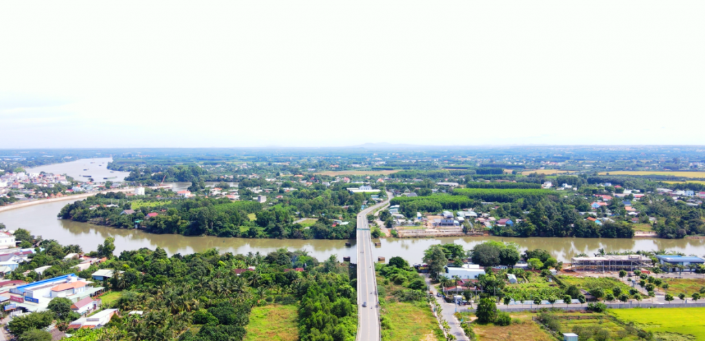 Cù lao Bạch Đằng (Làng Thông minh) nhìn từ trên cao, được bao bọc bởi sông Đồng Nai