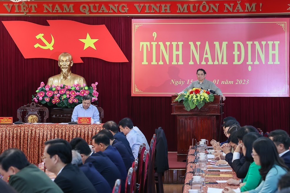 Thủ tướng Phạm Minh Chính biểu dương nỗ lực và kết quả đạt được của Đảng bộ, chính quyền, quân và dân tỉnh Nam Định, góp phần vào thành tựu chung của cả nước, nhất là thành tích trong giáo dục phổ thông và xây dựng phát triển nông nghiệp, nông thôn, là tỉ