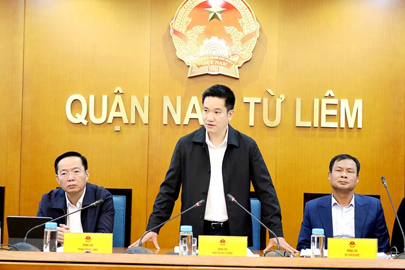 Chủ tịch UBND quận Nam Từ Liêm Nguyễn Huy Cường phát biểu chỉ đạo xây dựng, phát triển kinh tế xã hội tại phiên họp thường kỳ tháng 11/2022