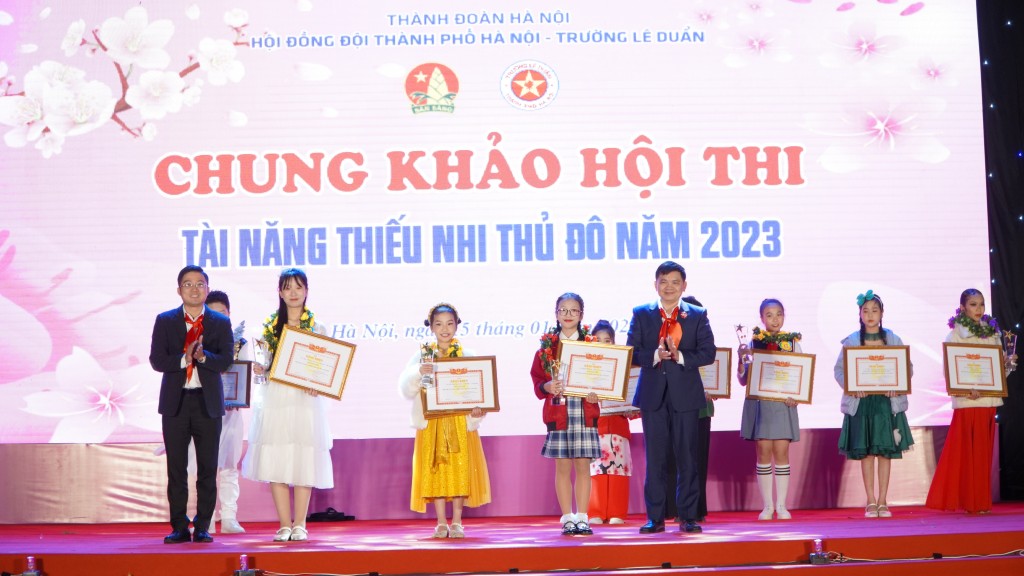 Bùng nổ đêm chung khảo Hội thi 