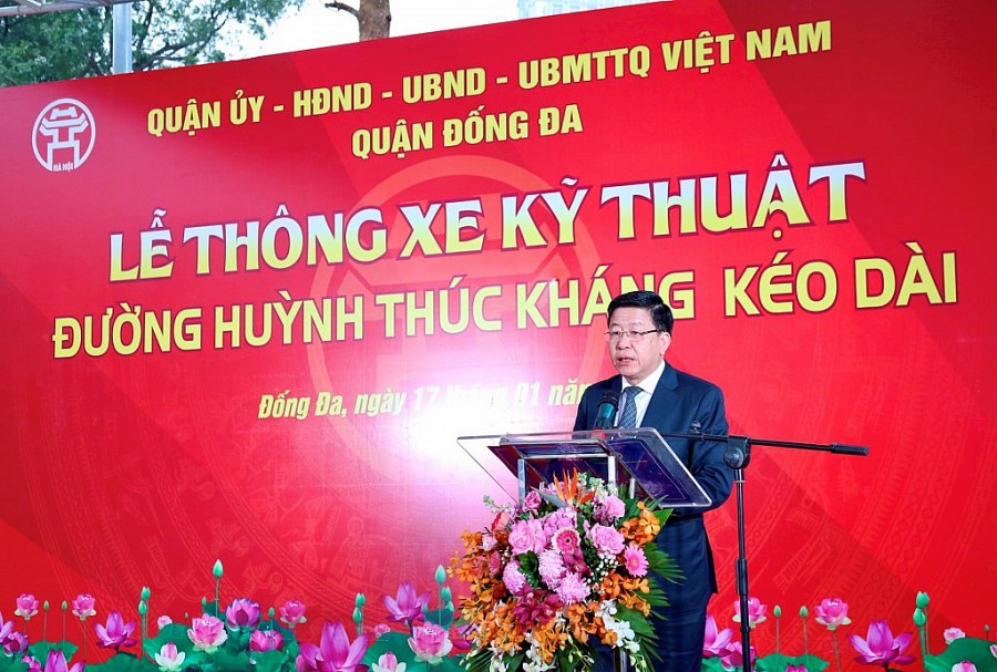 Phó Chủ tịch UBND thành phố Hà Nội Dương Đức Tuấn phát biểu tại buổi lễ.