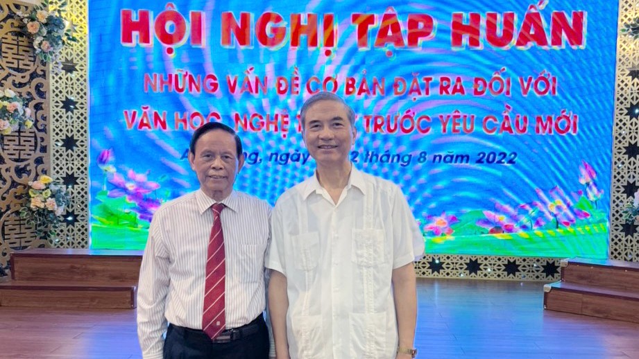 Hương vị tình đời, tình người