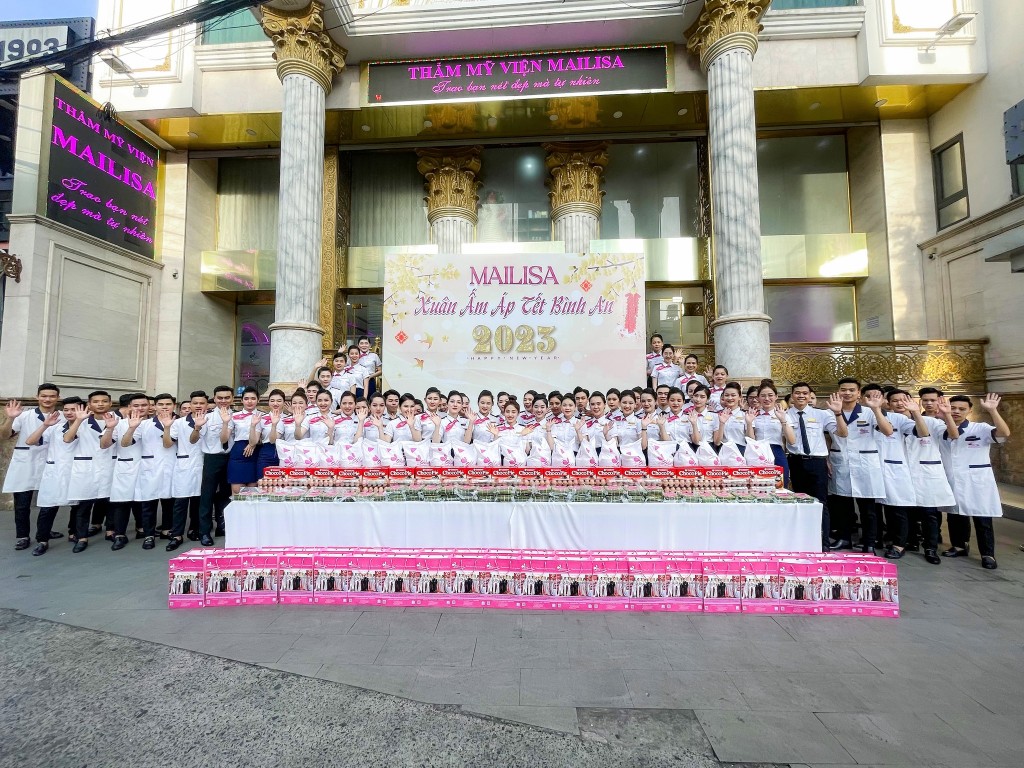 Cùng tập thể nhân viên Mailisa tiếp tục tổ chức buổi phát quà tết cho các hộ gia đình có hoàn cảnh khó khăn tại chi nhánh Mailisa TP Hồ Chí Minh và Mailisa Bình Dương