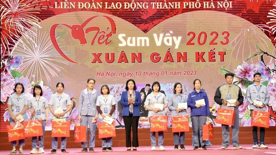 Khoảng 9.500 tỷ đồng hỗ trợ các đối tượng đón Tết Qúy Mão 2023