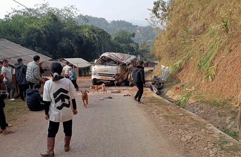 Hiện trường vụ xe đi ăn cưới gặp tai nạn khiến 7 người thương vong tại xã Co Mạ (huyện Thuận Châu, Sơn La)