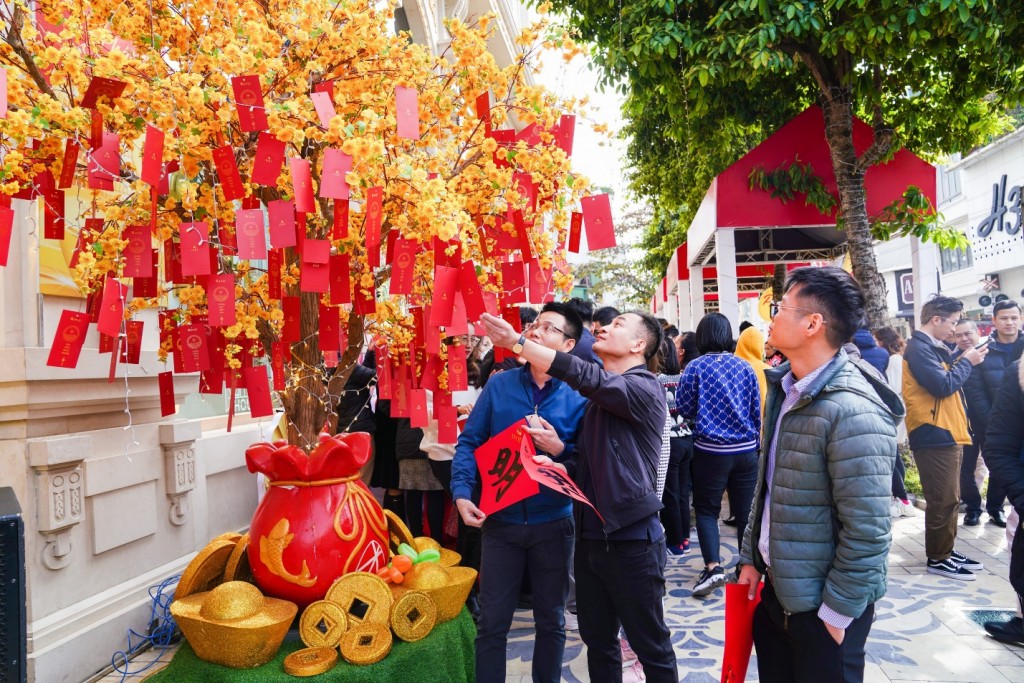 Đến “Lễ hội Vàng – Gold Festival 2023” tại DOJI Tower trải nghiệm du Xuân độc đáo