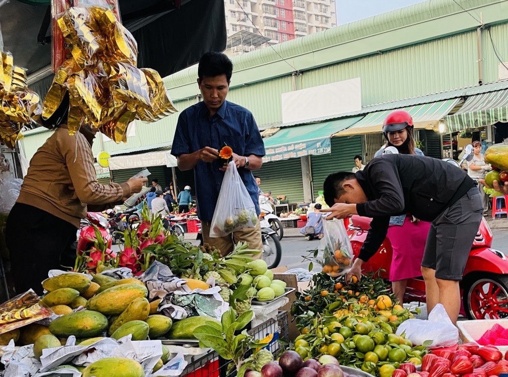 Hoa quả lúc nào cũng phải có trong mâm cúng